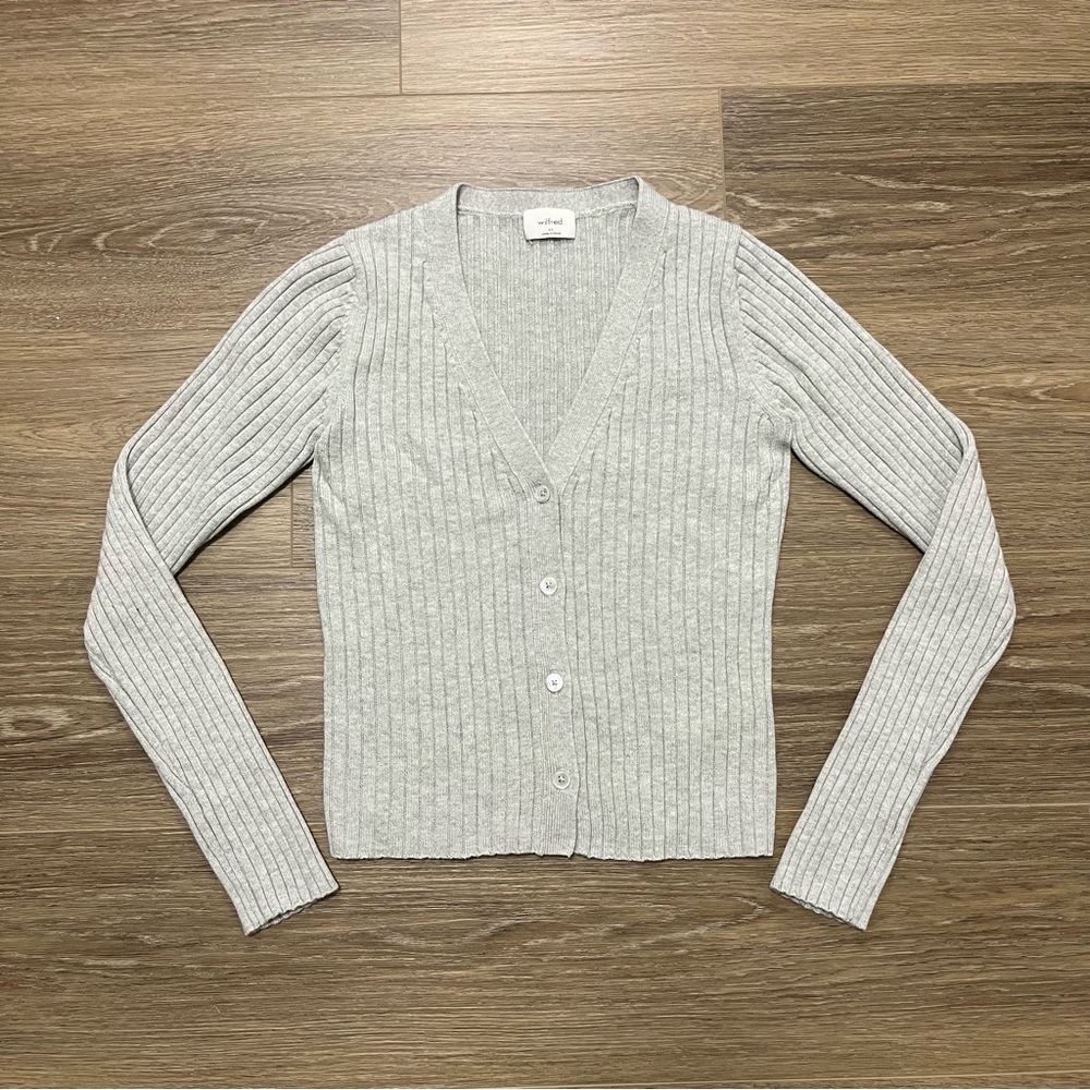 Wilfred Manila Wool V-Neck Ribbed Cardigan Light Grey